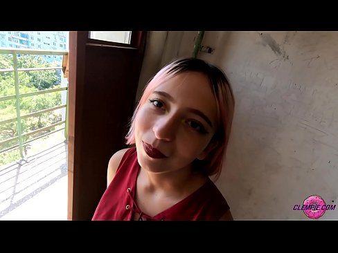 ❤️ სტუდენტური სენსუალი შთანთქავს უცნობს გარეუბანში - Cum On His Face ❌ ჯანდაბა ვიდეო ჩვენთან ﹏